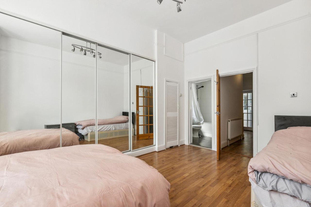 Cozy Wimbledon Apartment London Exteriör bild